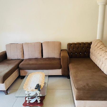 Villa Contemporaine Yaoundé Exteriör bild